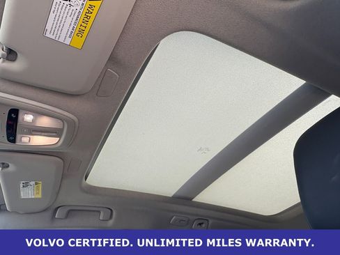 Certified 2025 Volvo XC40 B5 Plus image 29