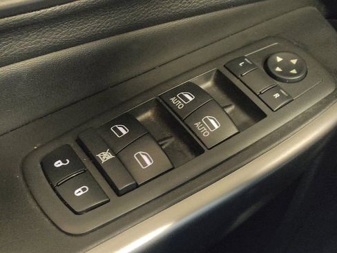Used 2020 Jeep Cherokee Latitude Plus FWD image 27