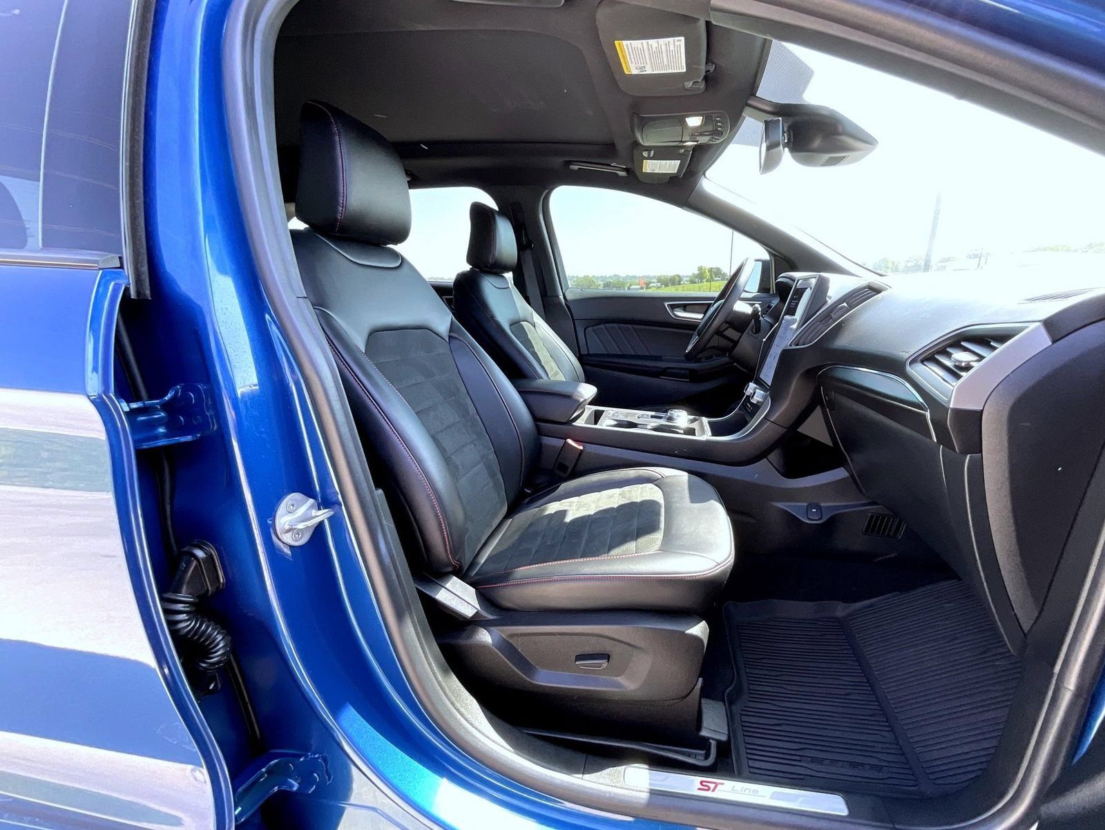 Used 2023 Ford Edge ST-Line AWD/4WD image 16
