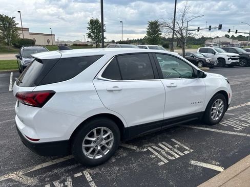 Used 2024 Chevrolet Equinox LT w/ LPO, Cargo Package FWD image 3