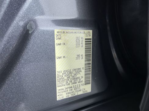 Used 2017 Nissan Altima 2.5 SR w/ LED Appearance Package image 12