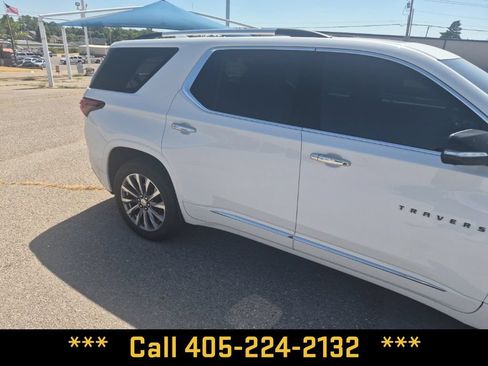 Used 2022 Chevrolet Traverse Premier w/ LPO, Blackout Package FWD image 25