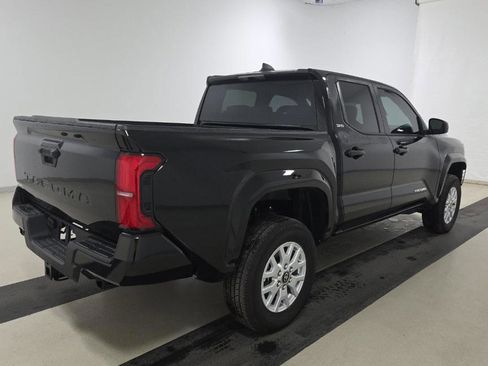 Used 2025 Toyota Tacoma SR5 image 3