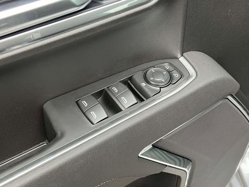 New 2026 GMC Sierra 1500 Elevation image 13