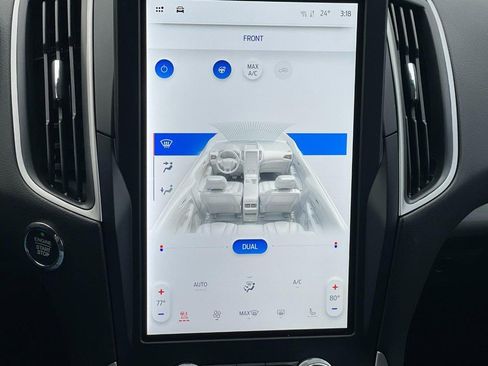 Used 2024 Ford Edge SEL w/ Convenience Package image 39