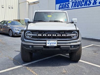 New 2026 Ford Bronco Outer Banks w/ Sasquatch Package