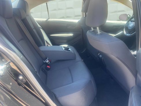 Used 2025 Toyota Corolla LE image 23