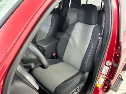 Used 2021 Toyota Tacoma TRD Off-Road image 13