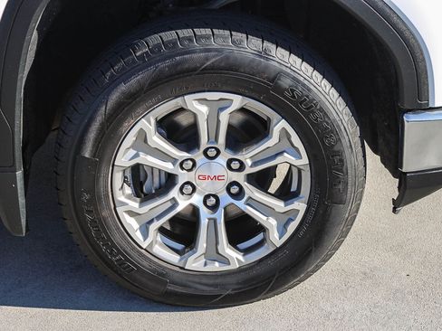 Used 2024 GMC Sierra 1500 SLT image 11