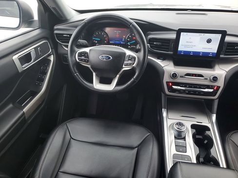Used 2023 Ford Explorer XLT w/ Equipment Group 202A image 15