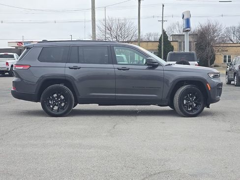 New 2026 Jeep Grand Cherokee L 4WD image 8