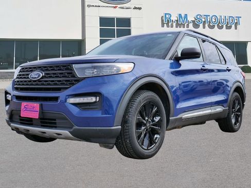 Used 2021 Ford Explorer XLT w/ Equipment Group 202A image 15