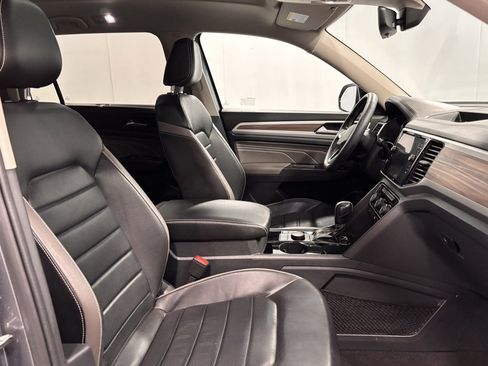 Used 2021 Volkswagen Atlas SEL Premium image 18