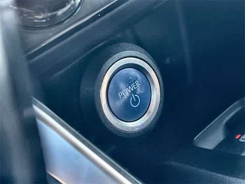 Used 2021 Toyota Venza LE w/ Carpet Mat Package (TMS) image 28