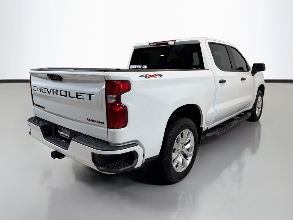 Used 2024 Chevrolet Silverado 1500 Custom w/ LPO, Dark Essentials Package AWD/4WD image 9