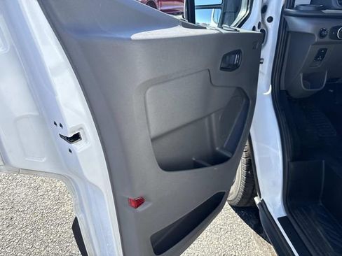 Used 2023 Ford Transit 350 XLT image 25