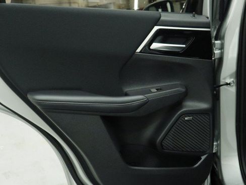 New 2026 Mitsubishi Outlander ES FWD image 25