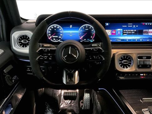 Used 2025 Mercedes-Benz G 63 AMG 4MATIC image 9