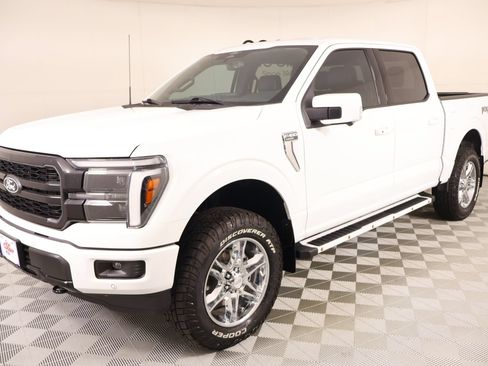 Used 2025 Ford F150 Lariat w/ Equipment Group 501A Mid AWD/4WD image 12