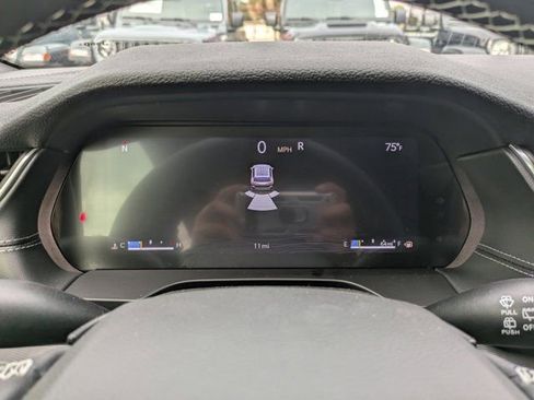 New 2025 Jeep Grand Cherokee L Laredo image 24