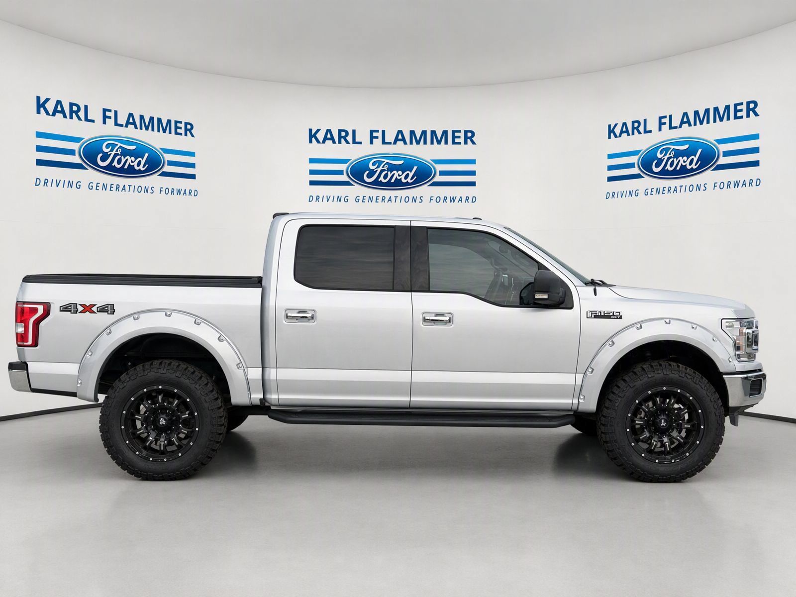 Used 2015 Ford F150 XLT w/ Equipment Group 302A Luxury AWD/4WD image 2