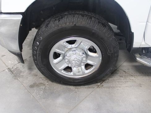 Used 2022 RAM 2500 Big Horn image 49