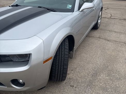 Used 2011 Chevrolet Camaro LT image 2