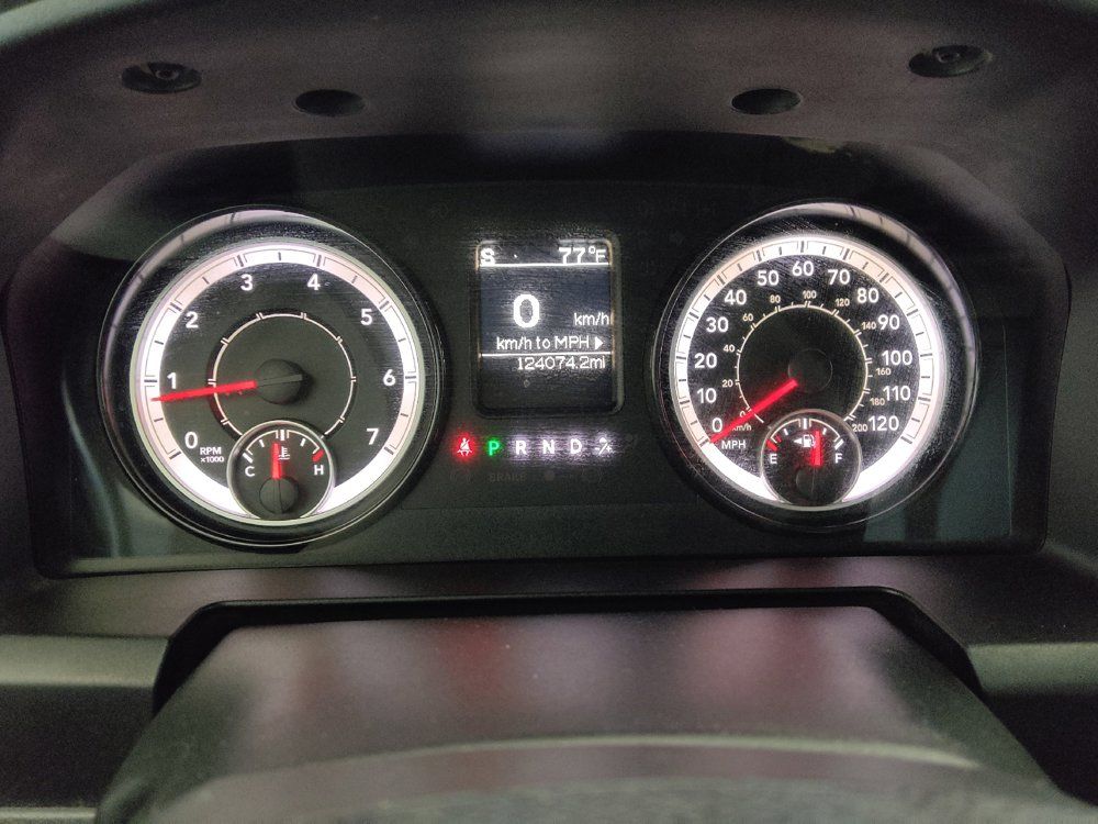 Used 2018 RAM 1500 Express RWD image 23