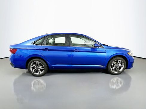 Used 2023 Volkswagen Jetta SE FWD image 4