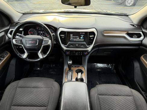 Used 2019 GMC Acadia SLE image 27