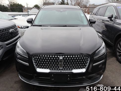 Used 2022 Lincoln Corsair AWD w/ Premium Package image 2