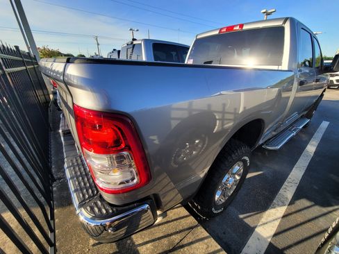 Used 2024 RAM 2500 Big Horn AWD/4WD image 4