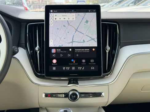 New 2026 Volvo XC60 T8 Ultra w/ Protection Package Premier image 12