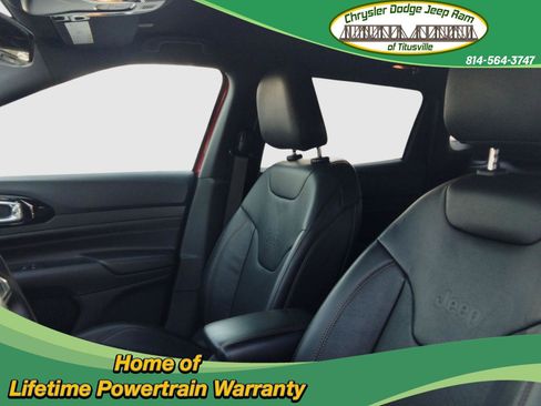 Used 2022 Jeep Compass Limited image 13