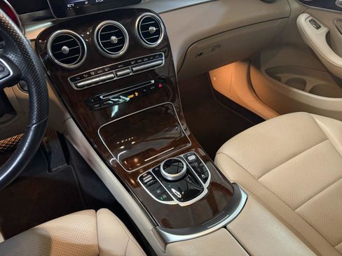Used 2019 Mercedes-Benz GLC 300 GLC300 image 30