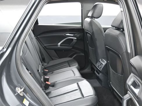 Used 2025 Audi Q5 Premium w/ Convenience Package AWD/4WD image 32
