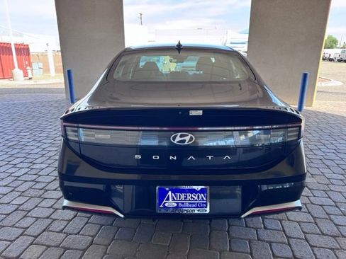 Used 2024 Hyundai Sonata SEL FWD image 4