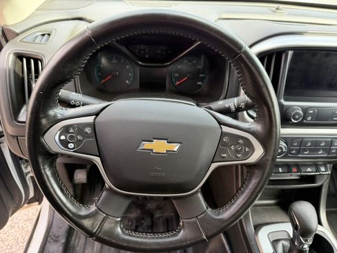 Used 2022 Chevrolet Colorado LT w/ Fleet Safety Package image 32