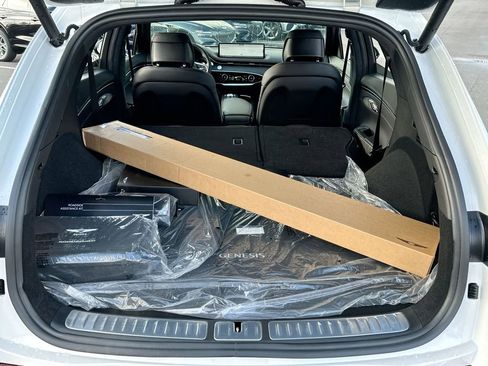 Used 2025 Genesis GV70 3.5T Sport w/ Sport Advanced Package image 37