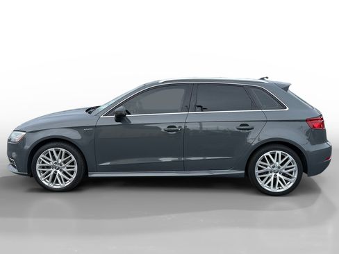 Used 2018 Audi A3 e-tron Prestige w/ Prestige Package FWD image 2