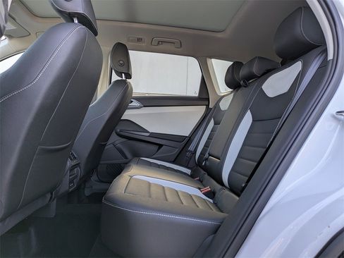 New 2026 Volkswagen Taos SEL image 16