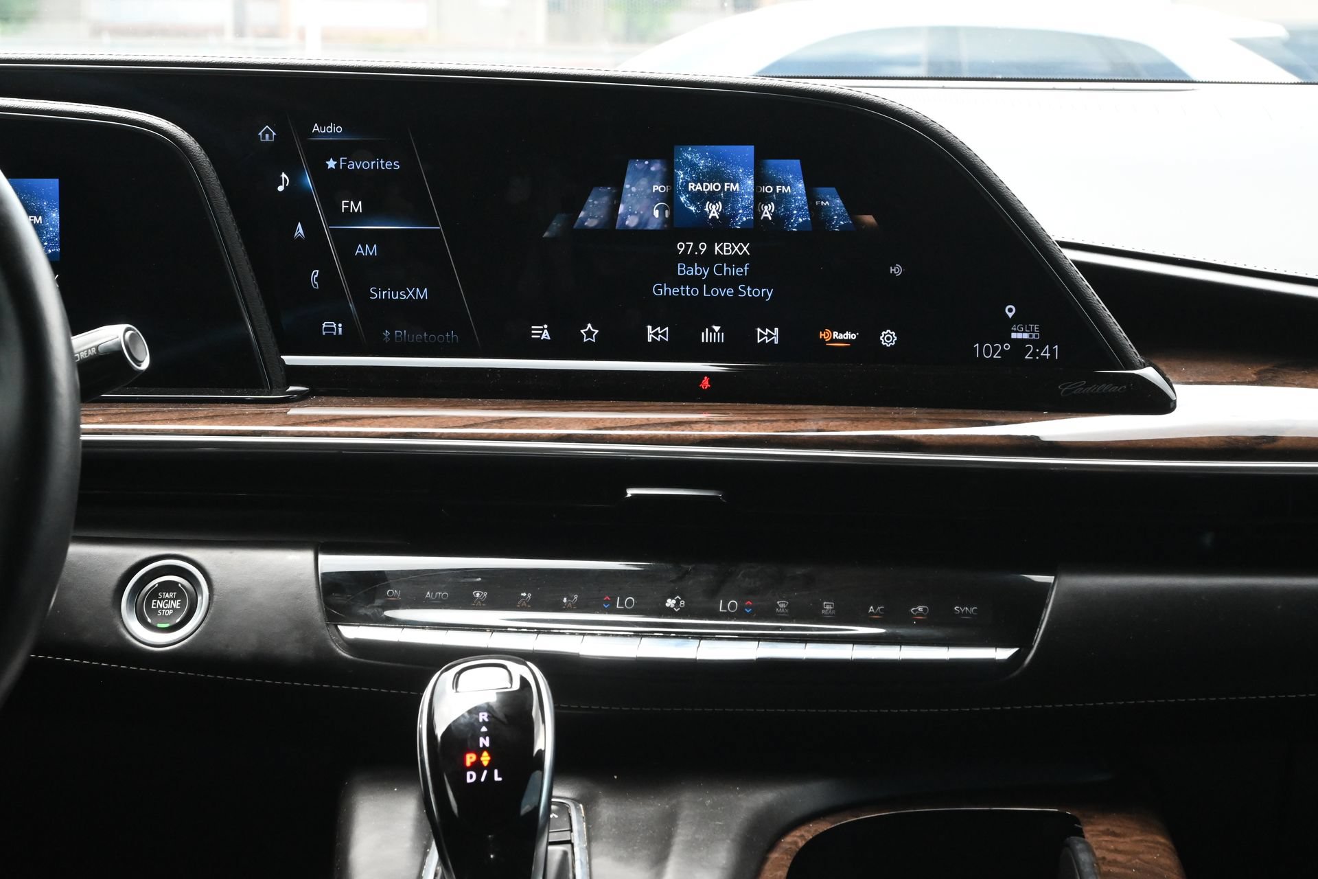 Used 2022 Cadillac Escalade Sport Platinum w/ LPO, ONYX Package AWD/4WD image 13