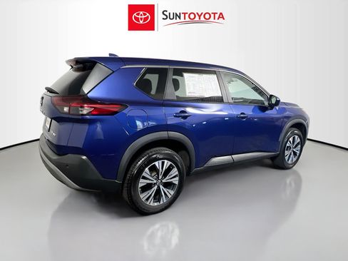 Used 2023 Nissan Rogue SV AWD/4WD image 4