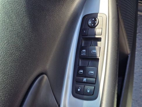 Used 2019 Dodge Journey SE FWD image 14