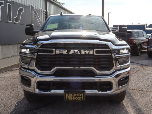 Used 2026 RAM 2500 Big Horn AWD/4WD image 2