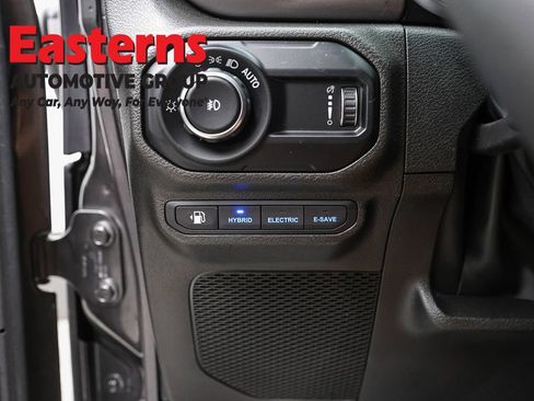 Used 2023 Jeep Wrangler Unlimited Rubicon 4xe w/ Cold Weather Group AWD/4WD image 21
