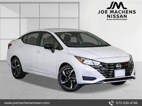 New 2025 Nissan Versa SR w/ Trunk Package image 5