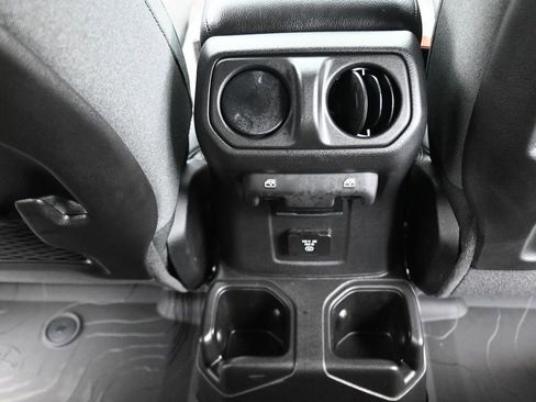 New 2026 Jeep Wrangler Unlimited Rubicon image 30