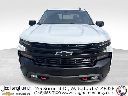 Used 2022 Chevrolet Silverado 1500 LT Trail Boss w/ LT Trail Boss Premium Package AWD/4WD image 9
