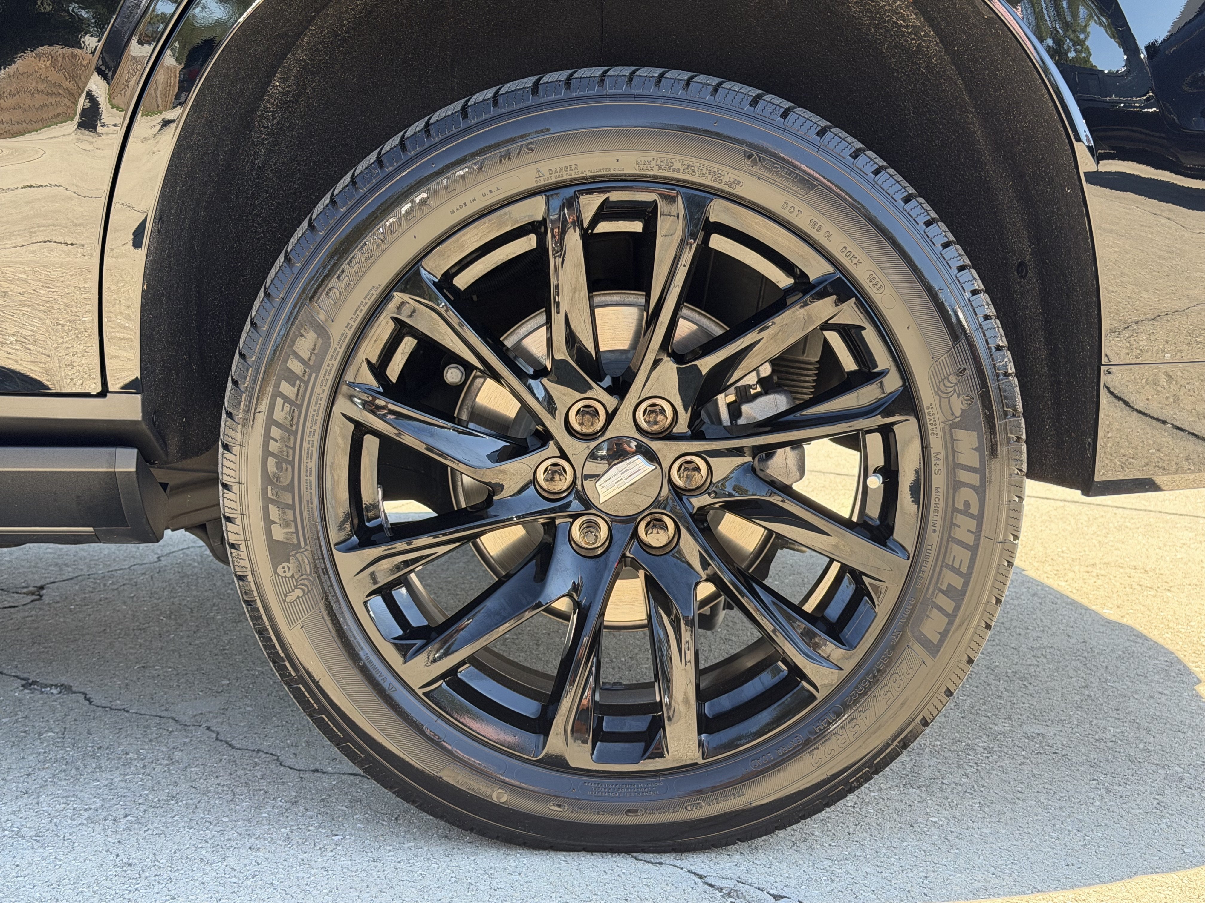 Certified 2023 Cadillac Escalade Sport Platinum AWD/4WD image 36